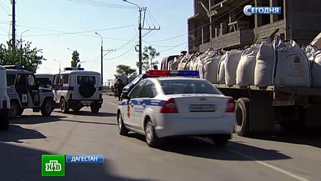В Дагестане взлетел на воздух автомобиль, один человек погиб