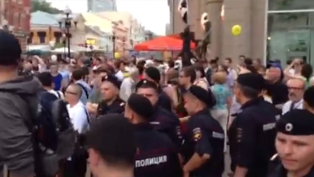 Более 40 сторонников Ходорковского задержаны на Арбате