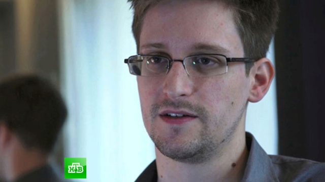 Власти Эквадора аннулировали документ для Сноудена