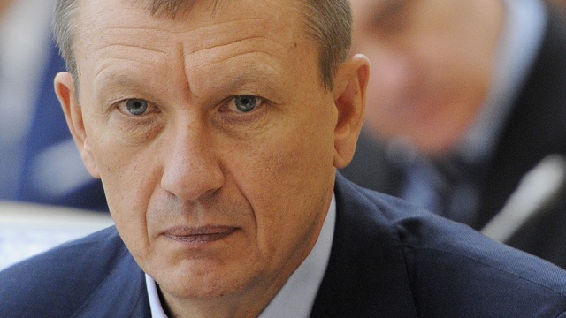 Петербургский суд рассмотрит иск оскорбленного губернатора к Юрию Шевчуку