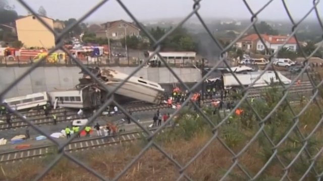 Катастрофа поезда в Галисии: 60 человек погибли, более 130 ранены 