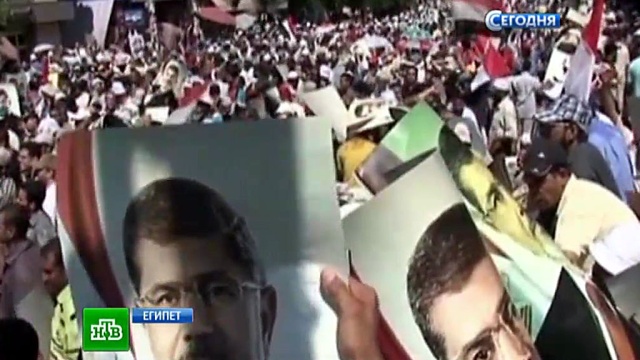Мурси обвиняют в антигосударственной деятельности и сотрудничестве с террористами