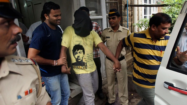Прокурор потребовал казнить насильников Джоти Сингх