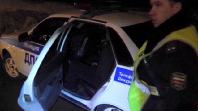 На Киевском шоссе Volkswagen врезался в МАЗ: один погиб, двое пострадали