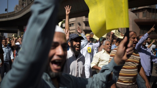 В Каире вновь вспыхнули беспорядки, есть жертвы
