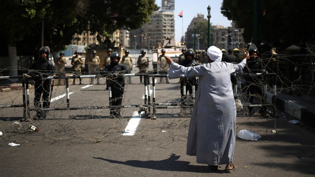 Волна беспорядков прокатилась по Египту в годовщину начала арабо-израильской войны