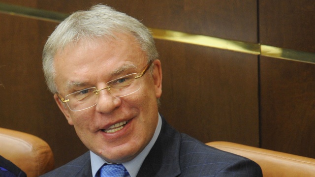 Сенатор Фетисов прокомментировал слухи об элитной квартире в Москве