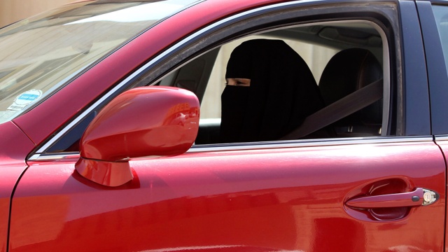 Саудовских автомобилисток оштрафовали за 
