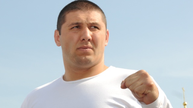 Дагестанцы собирают деньги для лежащего в коме боксера Абдусаламова
