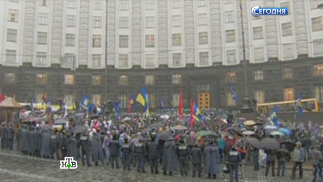 За попытку штурма здания правительства Украины возбудили уголовное дело