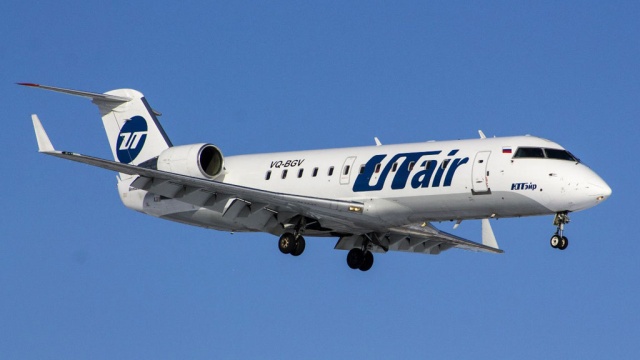 Пассажиров не долетевшего до Тюмени Bombardier СRJ-200 заберет резервный борт
