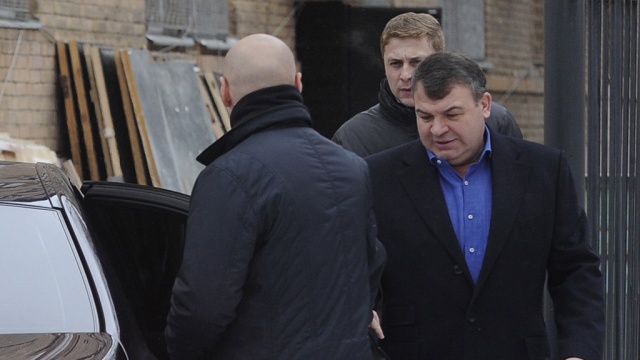 Экс-министр обороны Сердюков официально стал обвиняемым