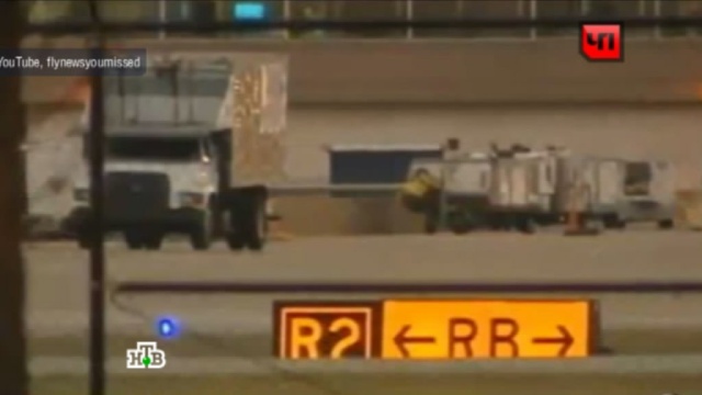 В аэропорту Техаса спящего пассажира закрыли в самолете 