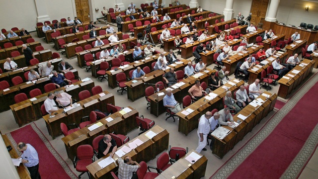 Заседание грузинского парламента закончилось дракой 