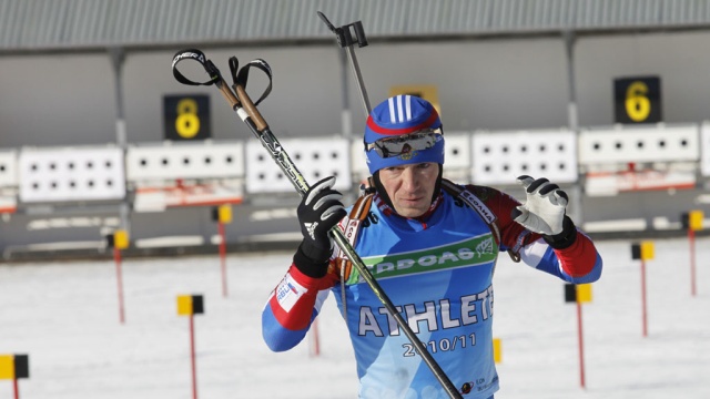 Биатлонист Максим Чудов завершит карьеру с олимпийским факелом в руке