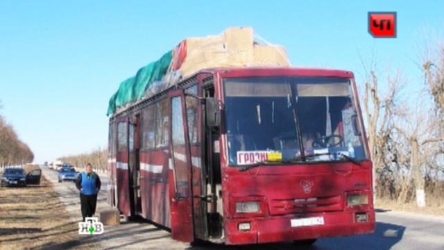 В Кабардино-Балкарии автобус с пассажирами загорелся прямо на ходу