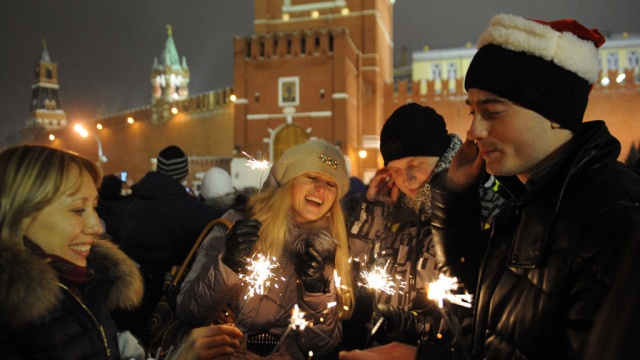 В Новый год в Москве пойдет снег, в Петербурге — дождь