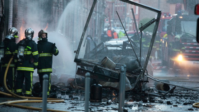 Во Франции взорванный грузовик превратил в пепелище 4 жилых дома