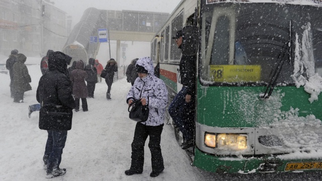 Мощный шторм лишил жителей Камчатки новогодних торжеств