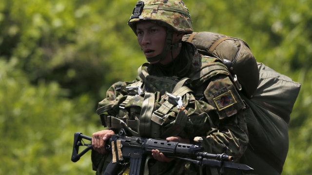 Южнокорейского солдата приговорили за мойку винтовки в стиральной машине