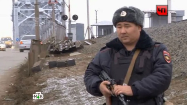 В Архангельске пьяного полицейского за рулем удалось остановить, только открыв огонь