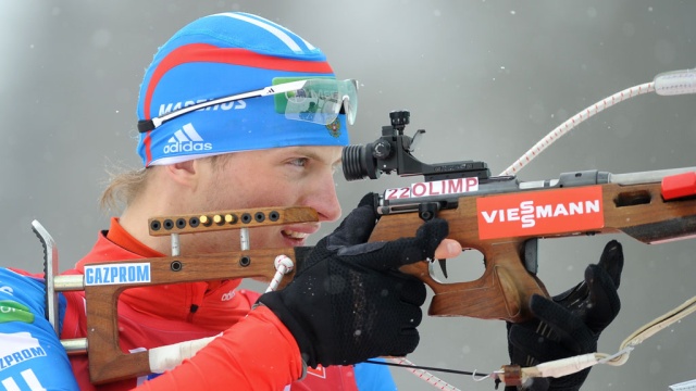 Максим Цветков взял серебро на чемпионате Европы по биатлону