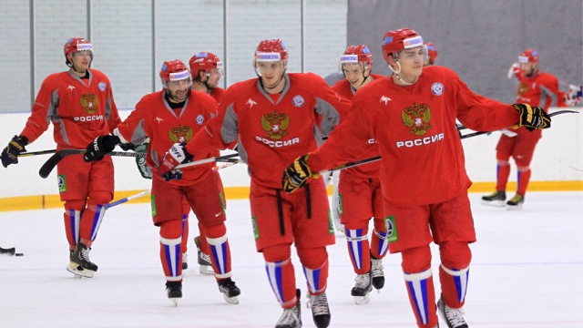 Первые хоккеисты российский сборной прилетели в Сочи