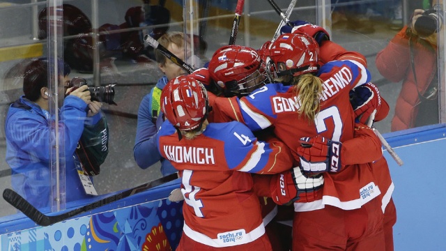 Российские хоккеистки стартовали с победы на льду Сочи
