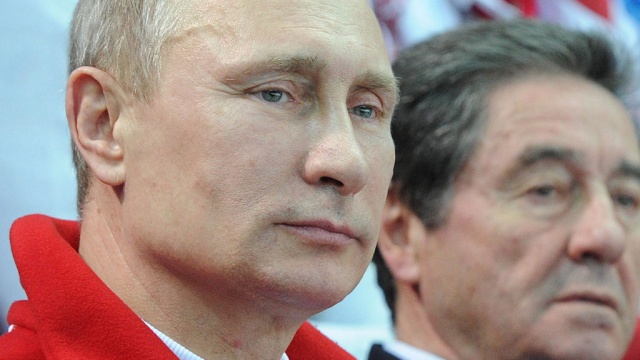 Путин поздравил российских фигуристов с новой победой в Сочи