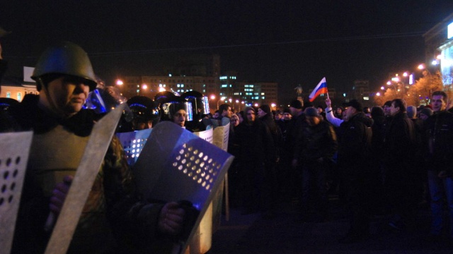 Митингующие в Харькове требуют отставки нового губернатора