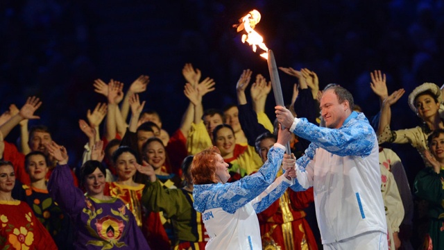 Чемпионы зажгли огонь Паралимпиады в Сочи