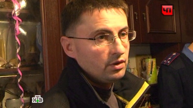 У крымского священника нашли склад бронежилетов и флаг УПА: видео