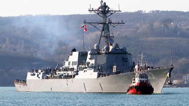 Американский эсминец продлит свое пребывание в Чёрном море