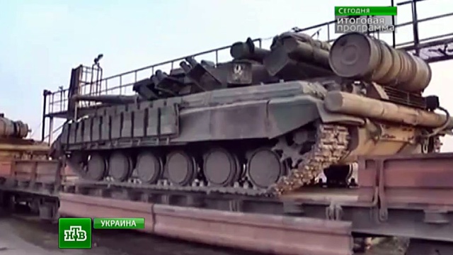Украина перебрасывает бронетехнику к границе с РФ