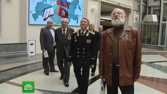 Чуров устроил экскурсию по зданию ЦИК и показал флаги Крыма и Севастополя