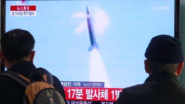 Пхеньян выпустил в сторону Южной Кореи сто снарядов