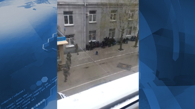 Вооруженные люди штурмовали райотдел милиции в Донецкой области: видео