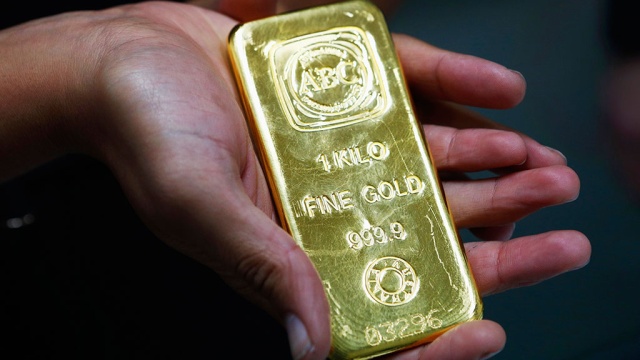 Из желудка индийского бизнесмена вынули 12 слитков золота