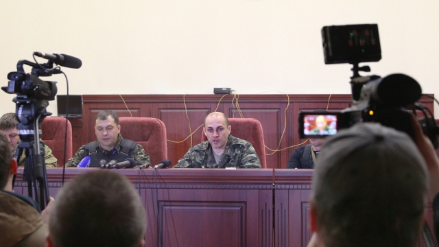 Народный губернатор Луганщины Болотов пообещал взять милицию под контроль