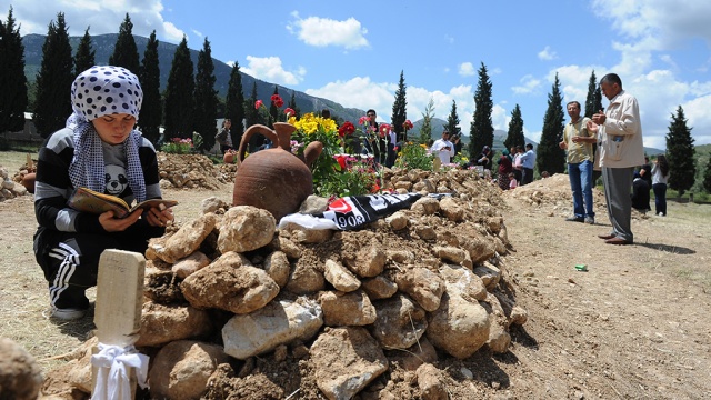 Число жертв аварии на угольной шахте в Турции превысило 300