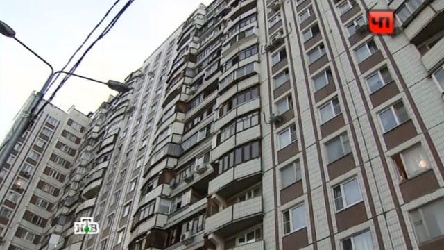 В Москве трехлетний мальчик выпал из окна 13-го этажа  и погиб