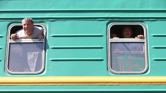 Очевидцы рассказали о столкновении поездов в Подмосковье