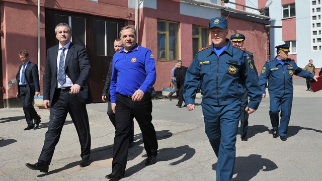 Владимир Пучков возглавил спасательную операцию на месте катастрофы в Подмосковье