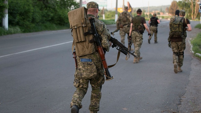 Украинские матери требуют демобилизовать солдат, срок службы которых истек