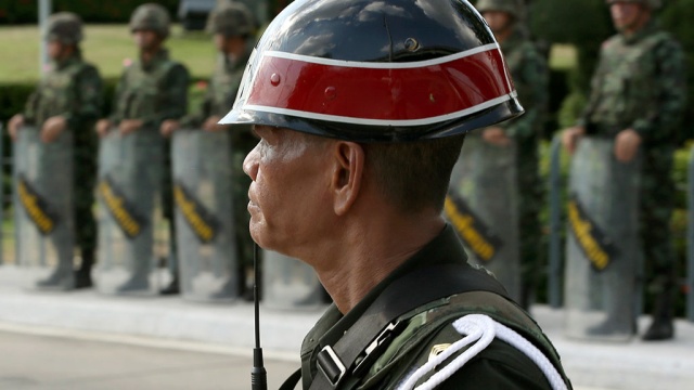 Власть в Таиланде перешла в руки военных 