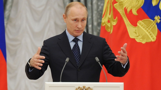 Путин наградил вернувшихся с Украины журналистов Russia Today и LifeNews