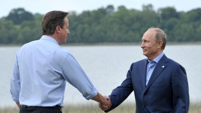 Песков: Путин встретится с Кэмероном во время визита во Францию