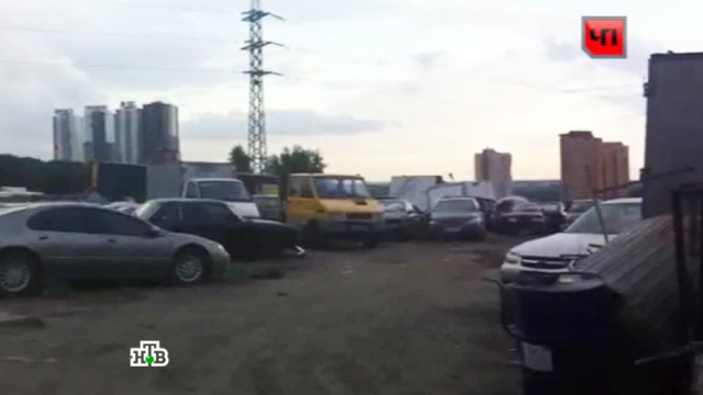 Шесть автомобилей сгорели на московской штрафстоянке