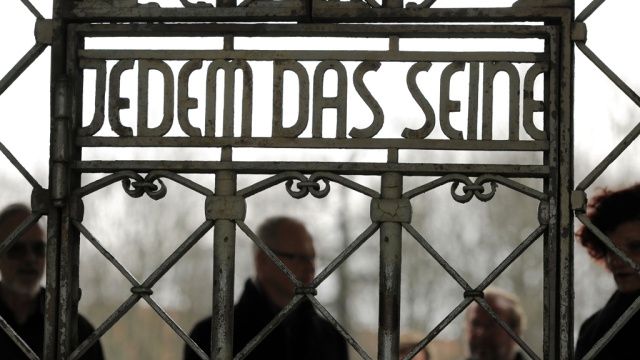 Германия требует экстрадиции из США бывшего надзирателя Освенцима и Бухенвальда