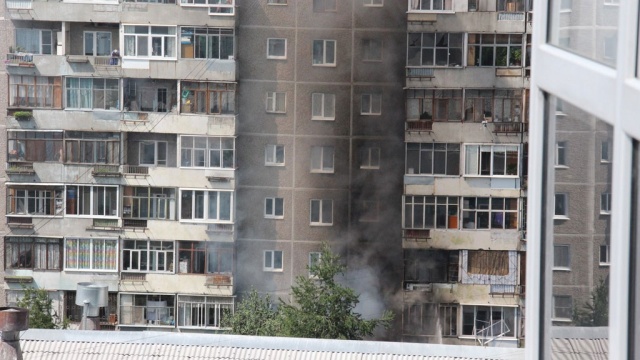 Потушен пожар в жилом доме в Екатеринбурге, где взорвался газ